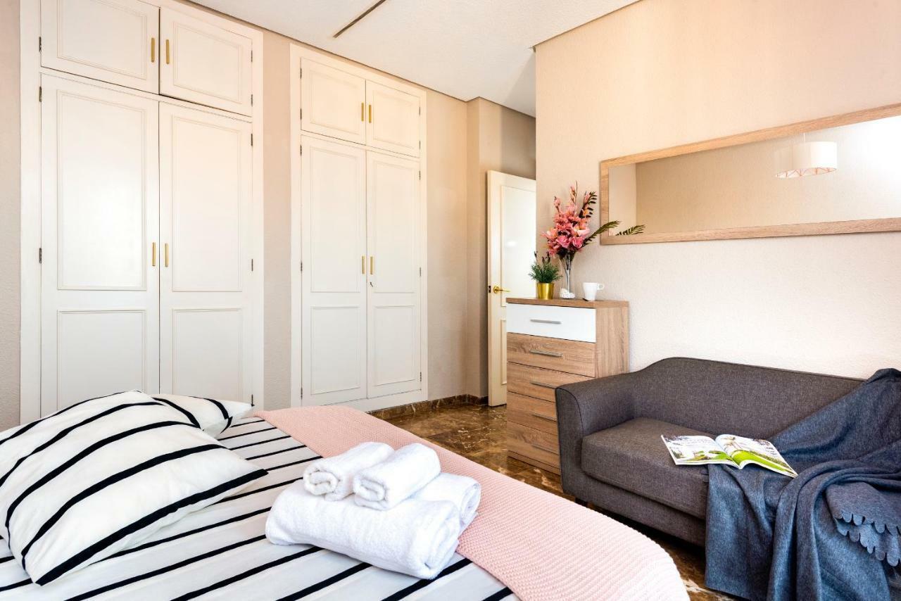 Hsh Suites Republica Sevilla Buitenkant foto
