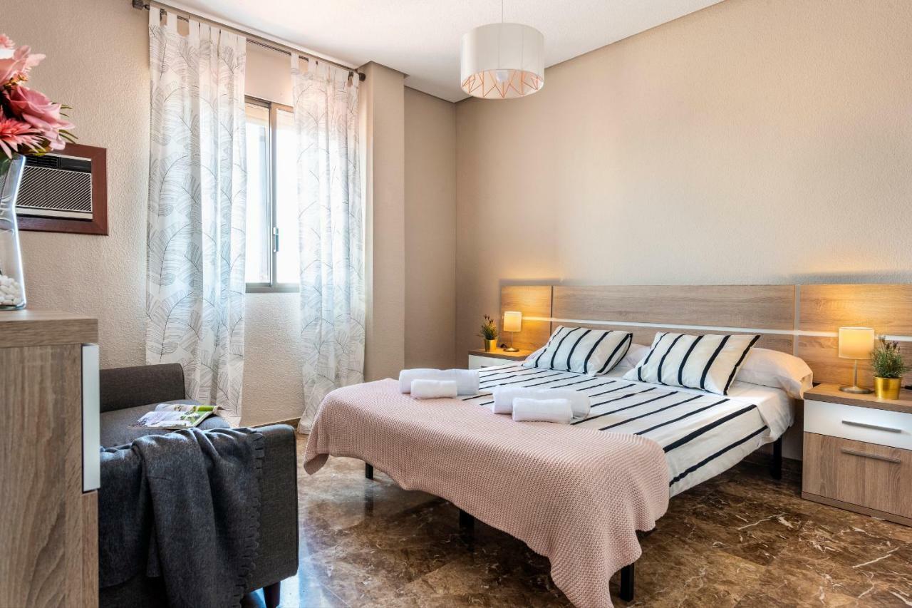 Hsh Suites Republica Sevilla Buitenkant foto